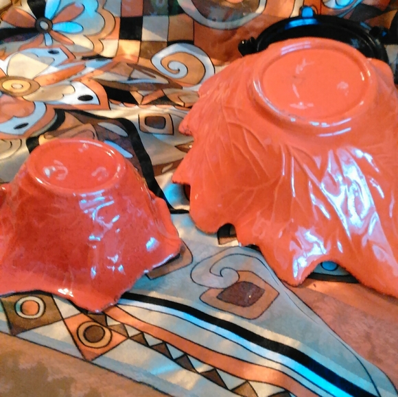2 VINTAGE BURNT ORANGE MID-CENTURY BOWLS - Picture 2 of 7
